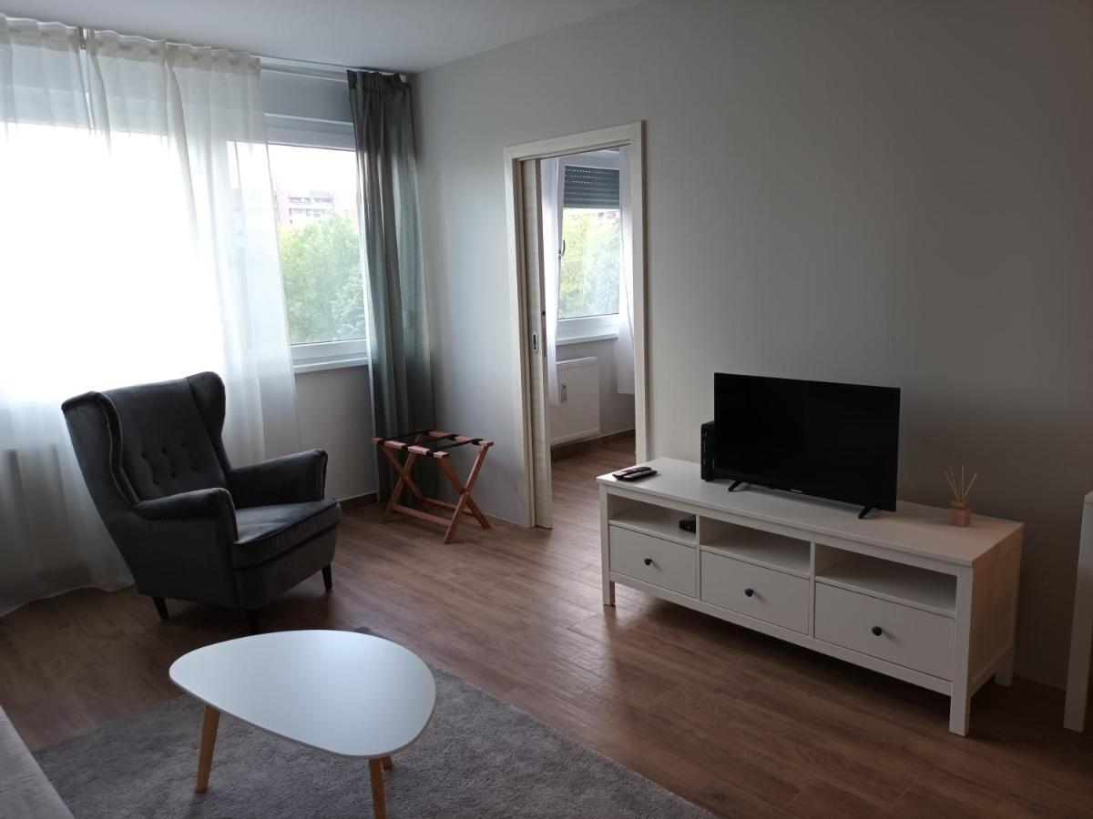 New - Frendly Luxury Apartment Franka Загреб Екстериор снимка
