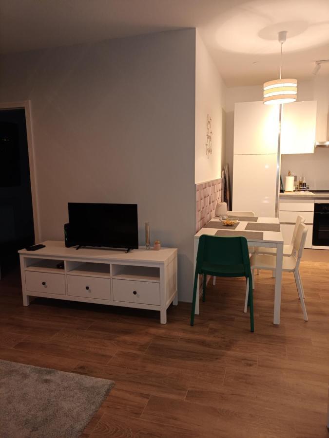New - Frendly Luxury Apartment Franka Загреб Екстериор снимка